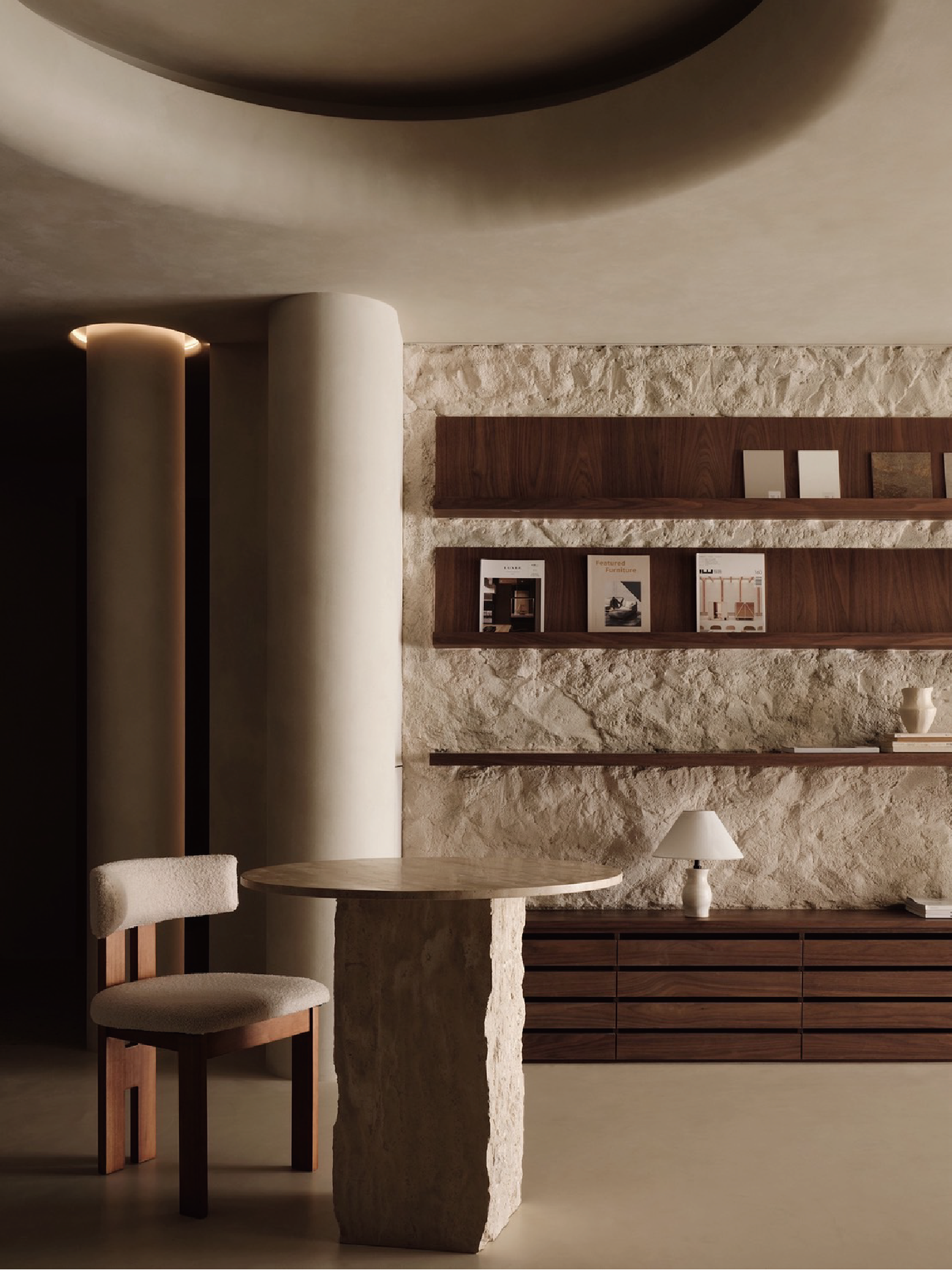 圓桌與石材桌腳